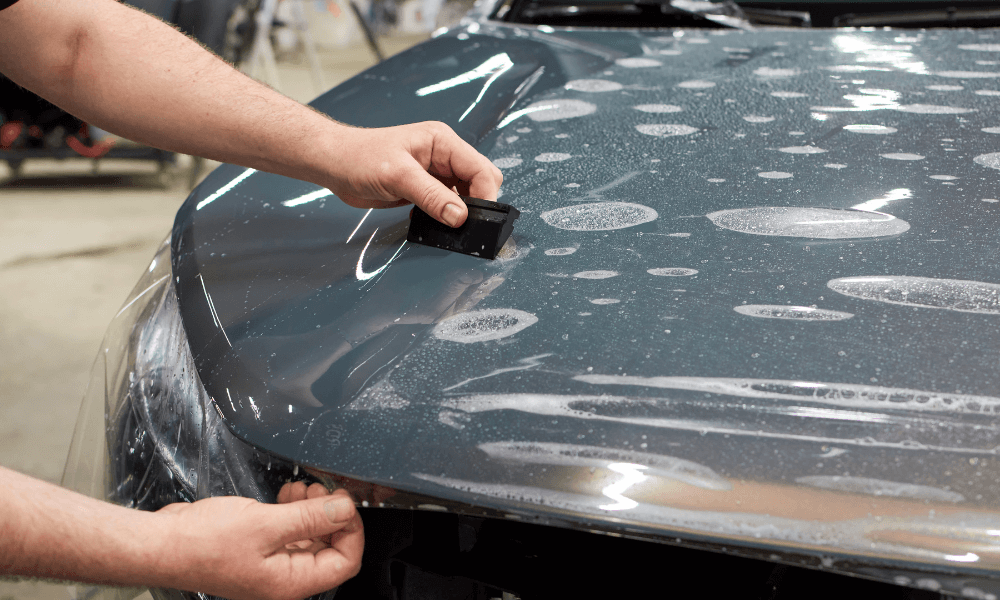 Zabezpieczenie lakieru